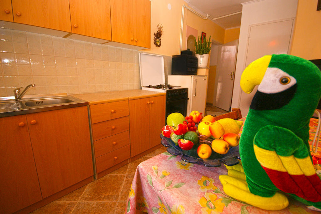Guest House Robert I Mirna Bale Exterior photo
