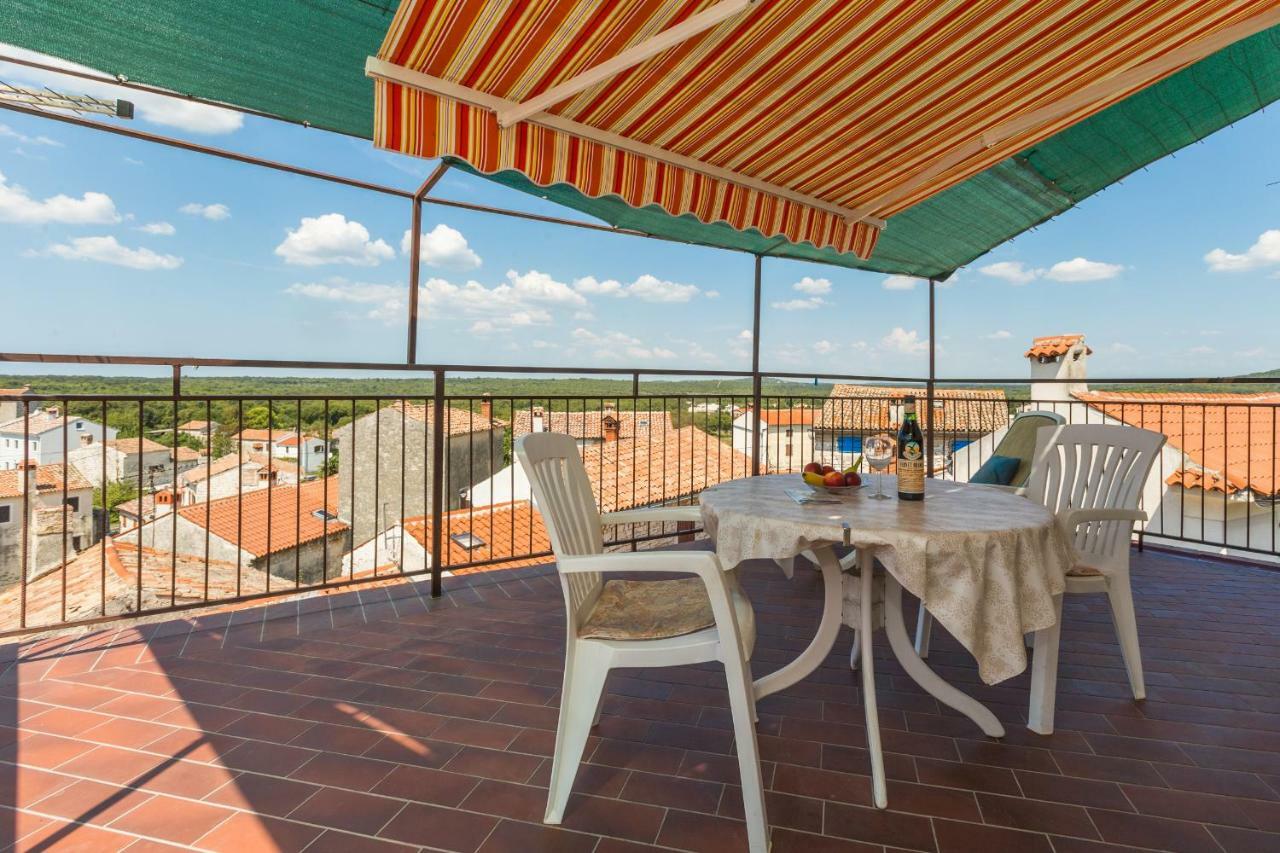 Guest House Robert I Mirna Bale Exterior photo